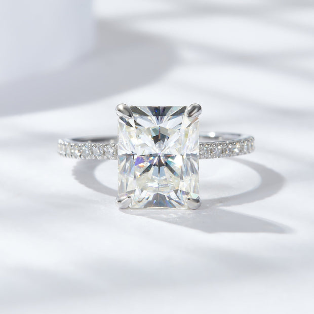 4 Karat Radiant925 Silver Moissanite Ring